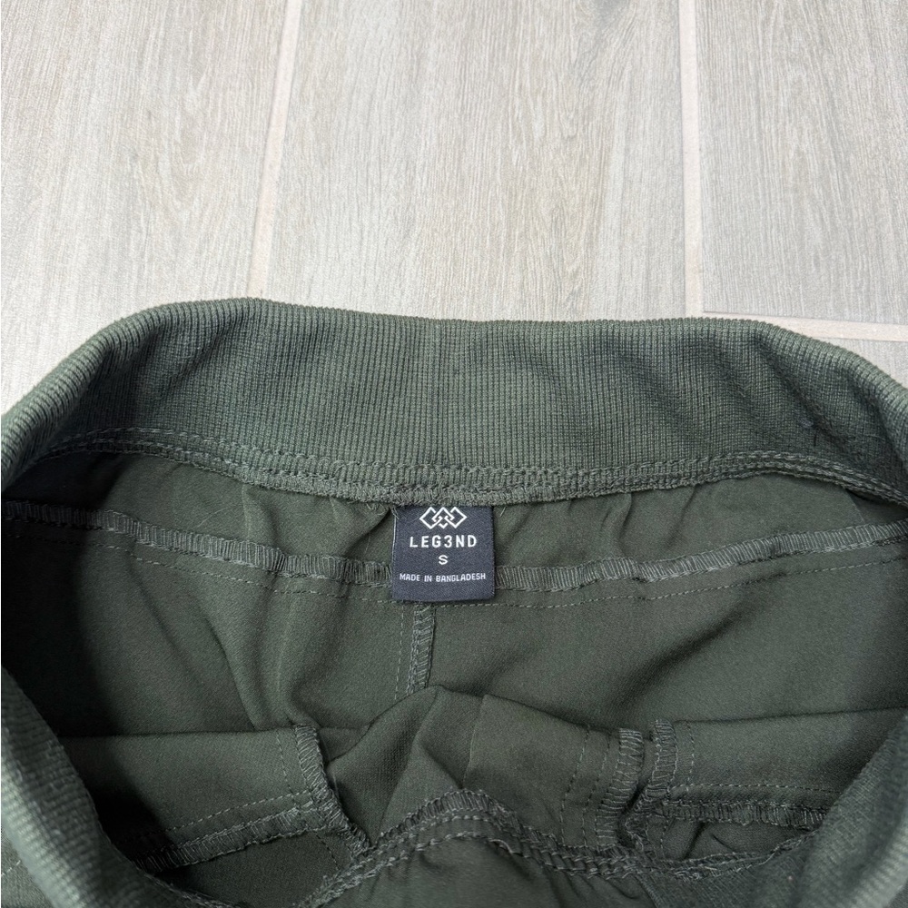 LEG3ND Men's Dark Green Jogger Pants Drawstring Waist Elastic Pockets Size S - Picture 3 of 6